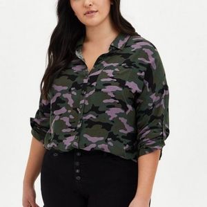 NWT TORRID Linen Drop Shoulder Button-Front Shirt- Size 4